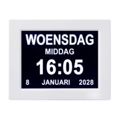 Digitale klok met datum en tijd: Woensdag, 8 januari 2028, 16:05 uur.