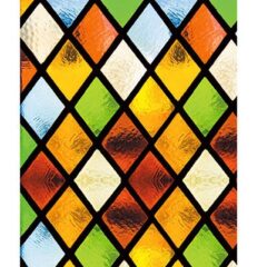 Gekleurd glas-in-lood raam met ruitpatroon in groen, geel, oranje en blauw voor decoratie of interieur.