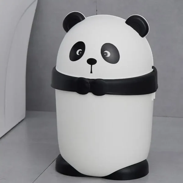 Panda prullenbak met schattig ontwerp in zwart-witte kleuren, perfect voor kinderkamers of speelse interieurs.