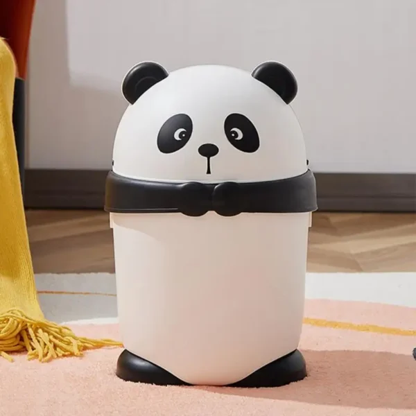 Panda prullenbak voor kinderkamer, schattig en functioneel design. Perfect voor een speelse en nette ruimte.