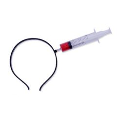 Haarband met spuit, grappig accessoire voor Halloween of verkleedfeest, zwart met rode details.