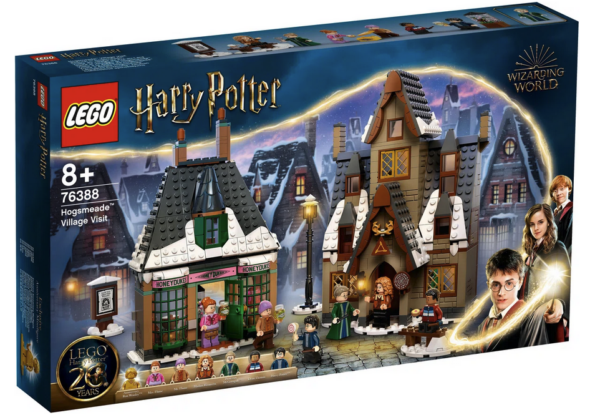 LEGO Harry Potter Hogsmeade Village Bezoek set 76388, met magische gebouwen en minifiguren voor kinderen vanaf 8 jaar.