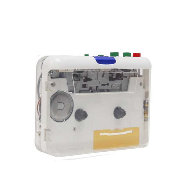 Transparante witte draagbare cassettebandjes-speler met gekleurde knoppen voor afspelen en opnemen van muziek.