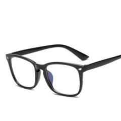 Zwarte vierkante bril met blauwe lichtfilter, stijlvol en modern design voor dagelijks gebruik.