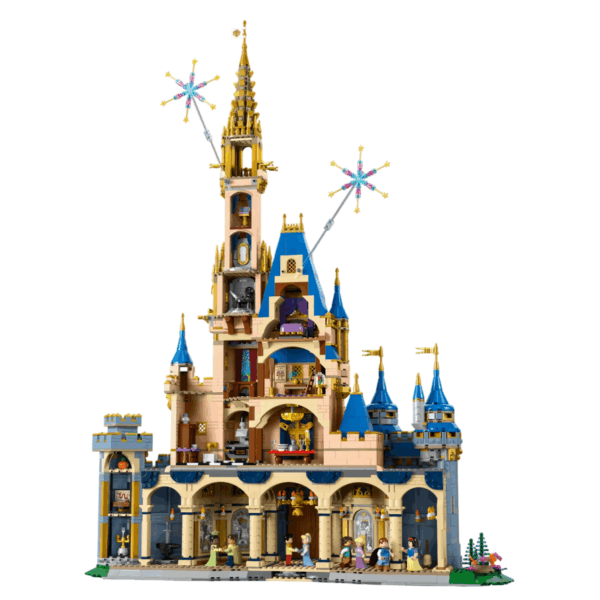 LEGO kasteel met torens en figuren. Geschikt voor fantasierijke bouwplezier en sprookjesachtige avonturen.
