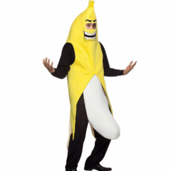 Man verkleed als vrolijke banaan met grote lach, grappig carnavalskostuum voor feest en plezier.