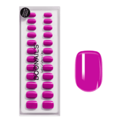 Fuchsia nagelset, 24 stuks, van Done Nails; Soft Gel Press Ons voor trendy en comfortabele nagelverzorging.