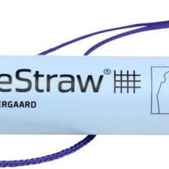 LifeStraw waterfilter voor outdoor en noodsituaties, compacte en draagbare oplossing voor veilig drinkwater.