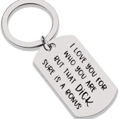 Sleutelhanger met humoristische tekst voor geliefden, grappig cadeau voor speciale momenten.