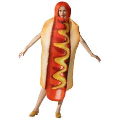 Persoon in een grappig hotdogkostuum met mosterdprint poseert voor de camera, ideaal voor feest of verkleedpartij.