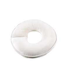 Rond, wit zitkussen voor comfortabele ondersteuning; ideaal voor drukverlichting en ergonomisch zitten.