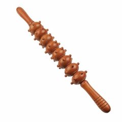 Houten massage stick met meerdere knoppen voor spierontspanning en pijnverlichting.
