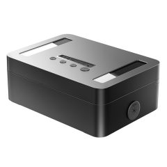 Zwarte multifunctionele printer op een witte achtergrond, perfect voor kantoor- en thuisgebruik.