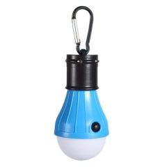 Blauwe LED-campinglamp met karabijnhaak, ideaal voor buitenavonturen en eenvoudige bevestiging aan uitrusting.